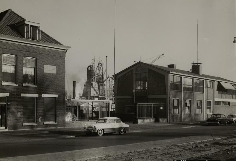 Ingang Gem Brielselaan 1962. Collectie 1669-62-0003